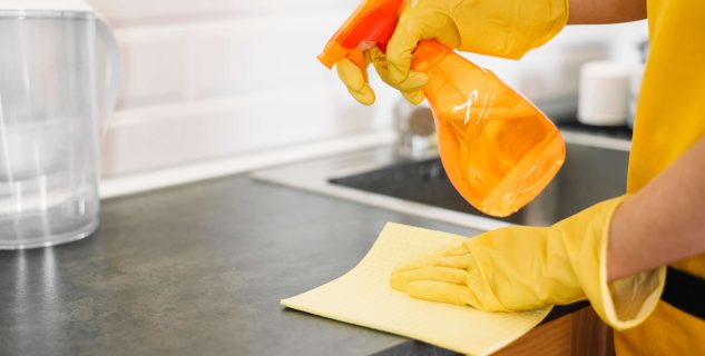 closeup-hands-cleaning