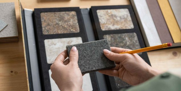 hands-young-with-pencil