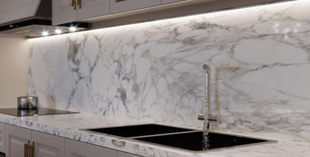 A White Kitchen Decoration with Modern Technology interior design